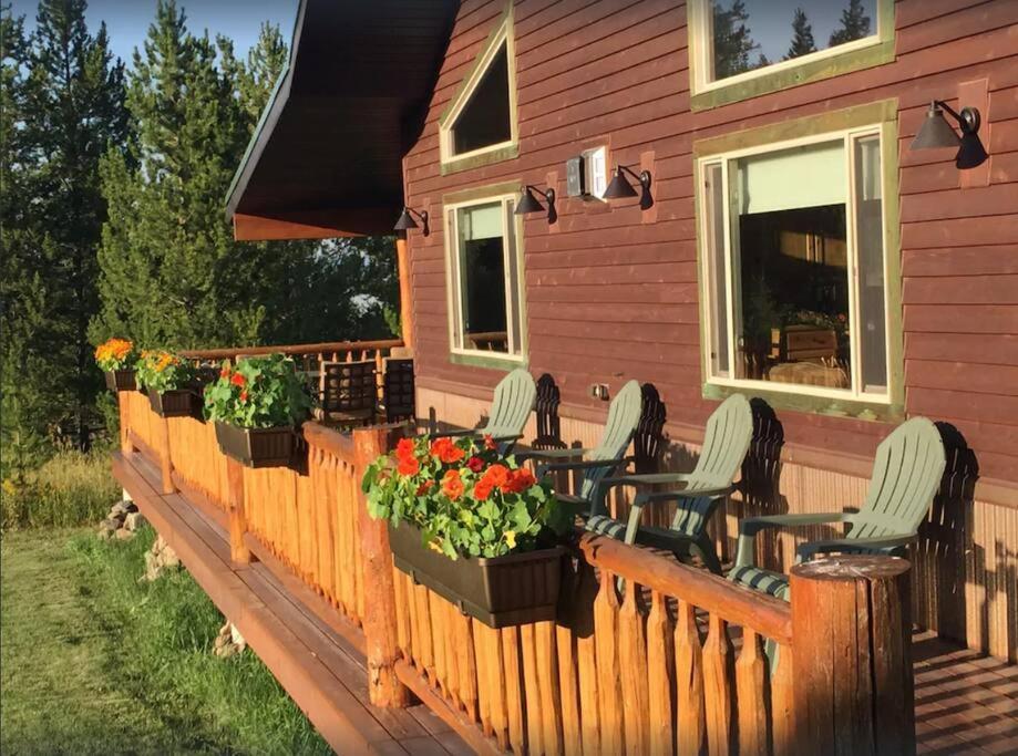 Fox Den Lodge West Yellowstone Eksteriør bilde