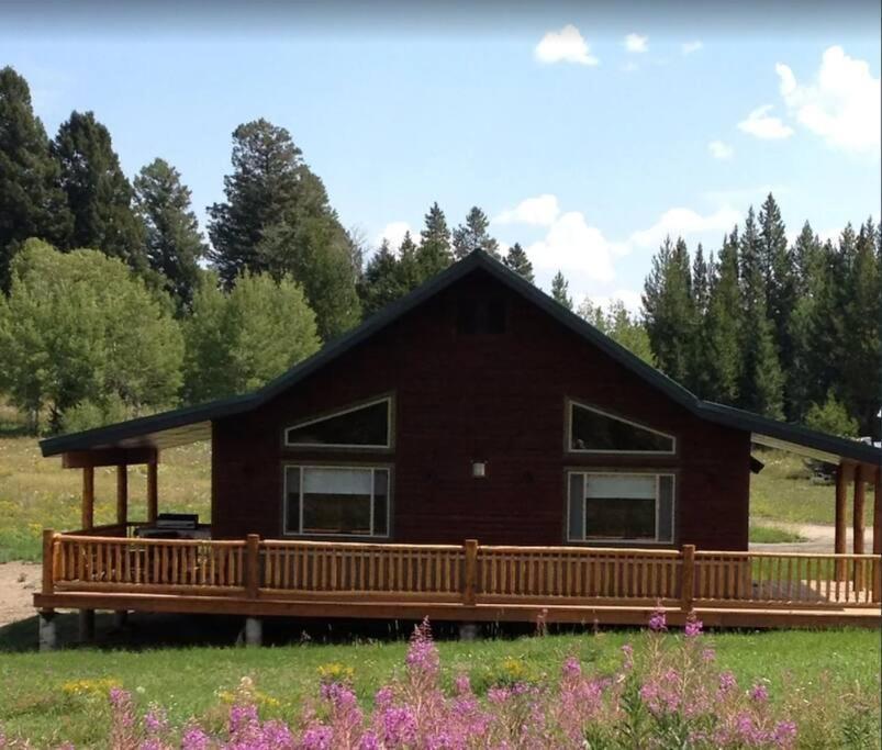 Fox Den Lodge West Yellowstone Eksteriør bilde